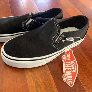 NWT Vans Slip Ons, Black Size 6